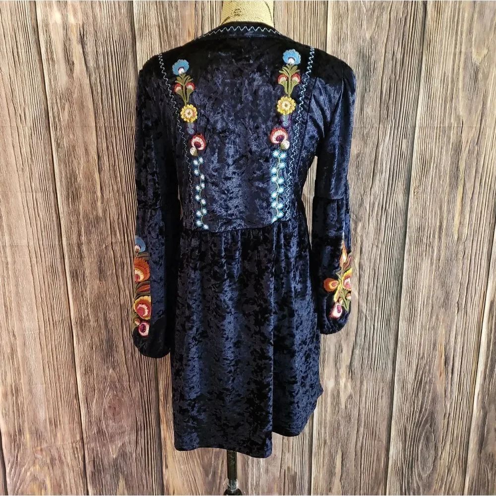 Maybe Wang Dress - Picture 3 of 13